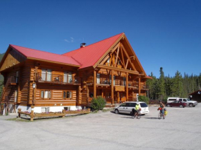 Гостиница Northern Rockies Lodge  Muncho Lake